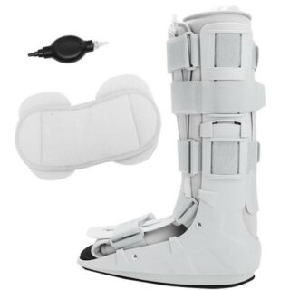 Botte de marche orthopédique haute en mousse de couleur blanche et deux zoom sur les équipements : une sangle blanche et une pipette noire.