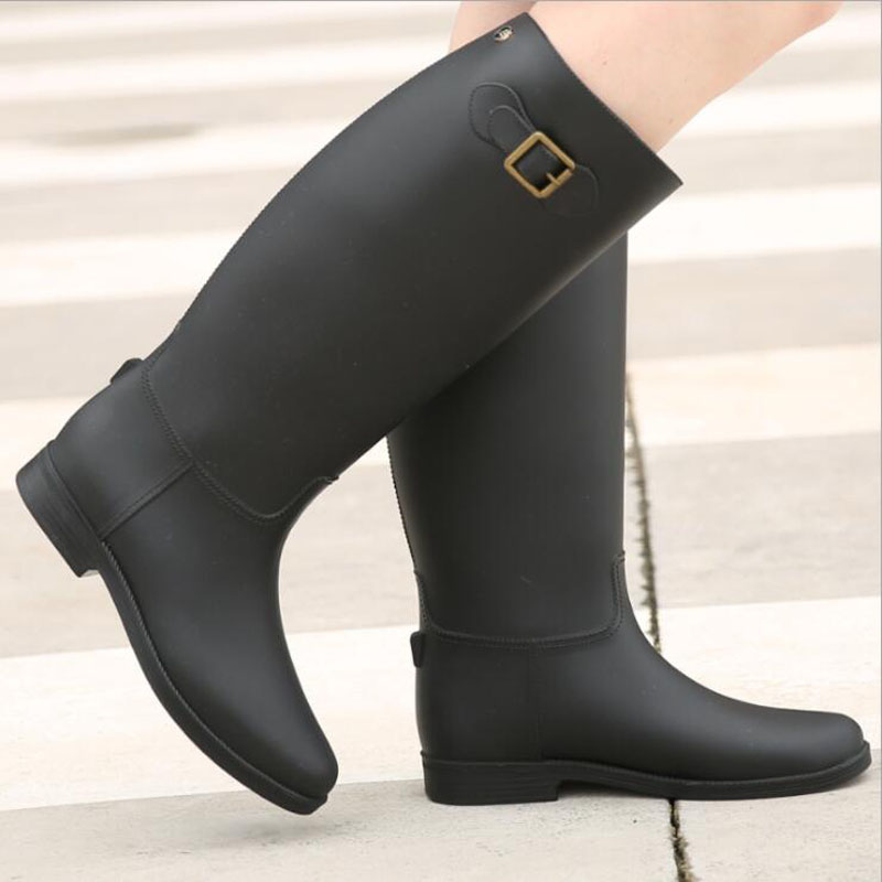 Bottes en caoutchouc noires pour femme