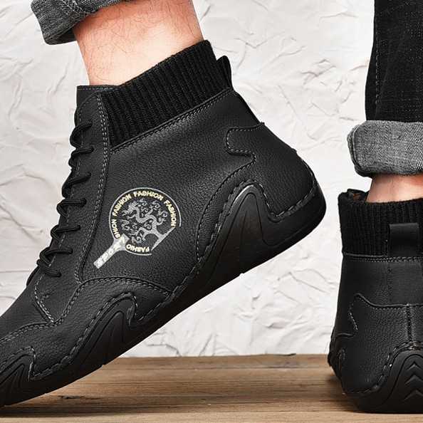 S'ajuste à tous les pieds