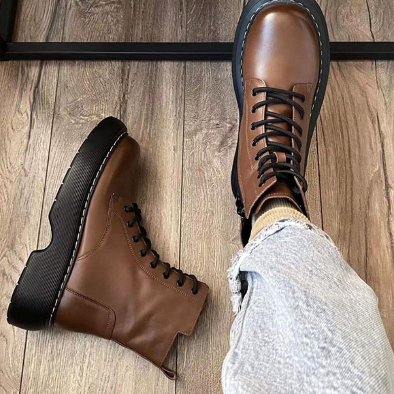 Bottes mi hautes en cuir à lacets