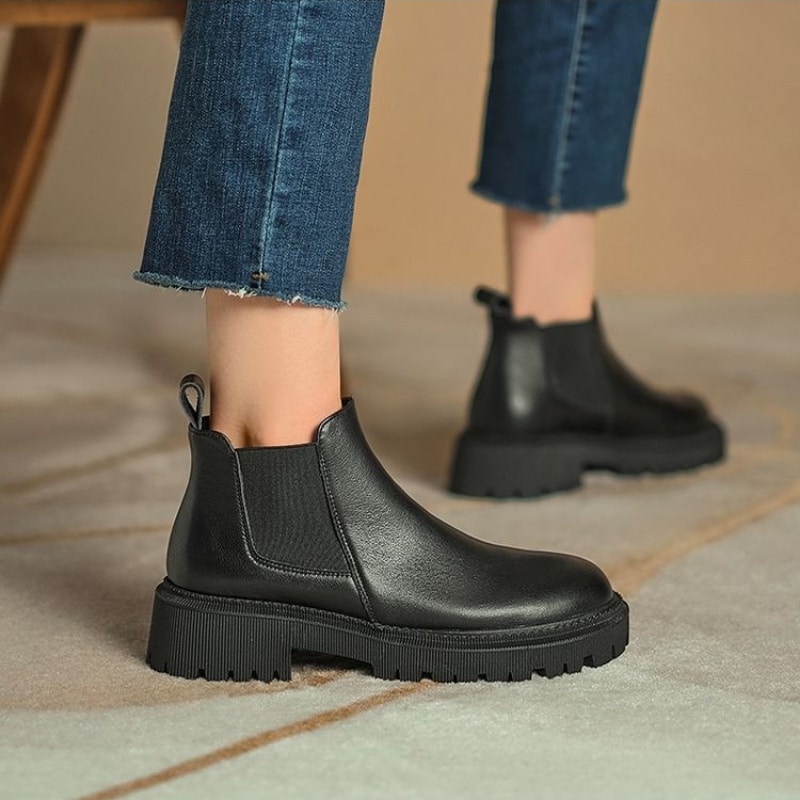 Bottes plates femme en simili cuir et fourrure
