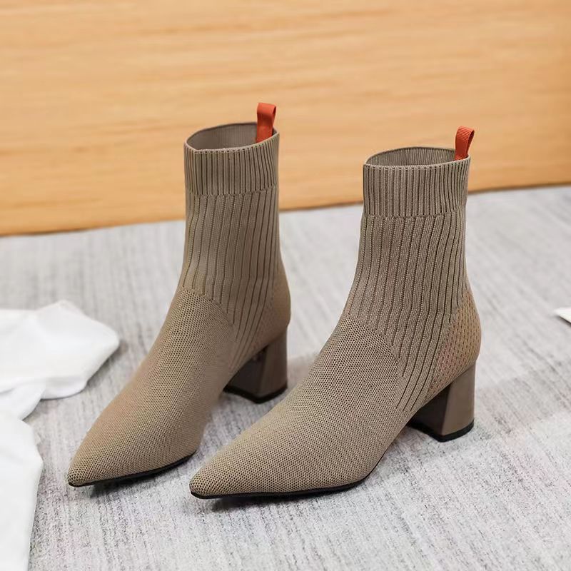 Bottes à talons femme à enfiler avec talon mi-hauteur et carrés - Marron