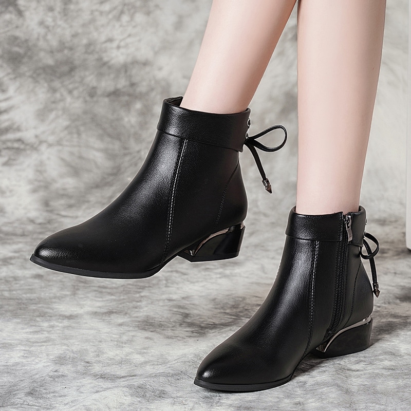 Bottes plates femme courtes en simili cuir - Noir