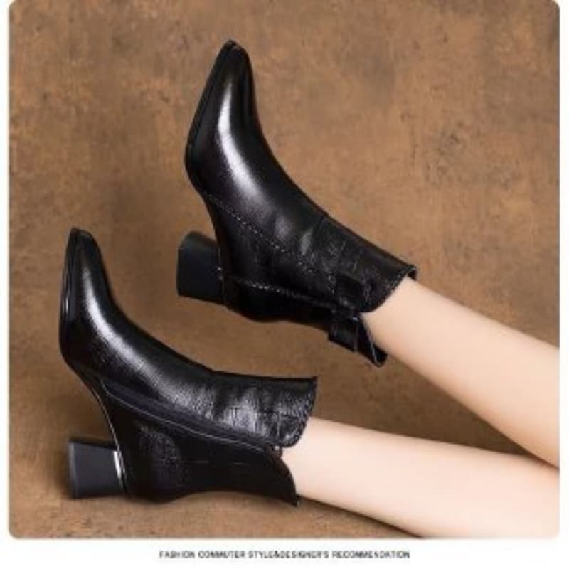 Bottes à talon mi-hautes avec un noeud sur le côté - Noir