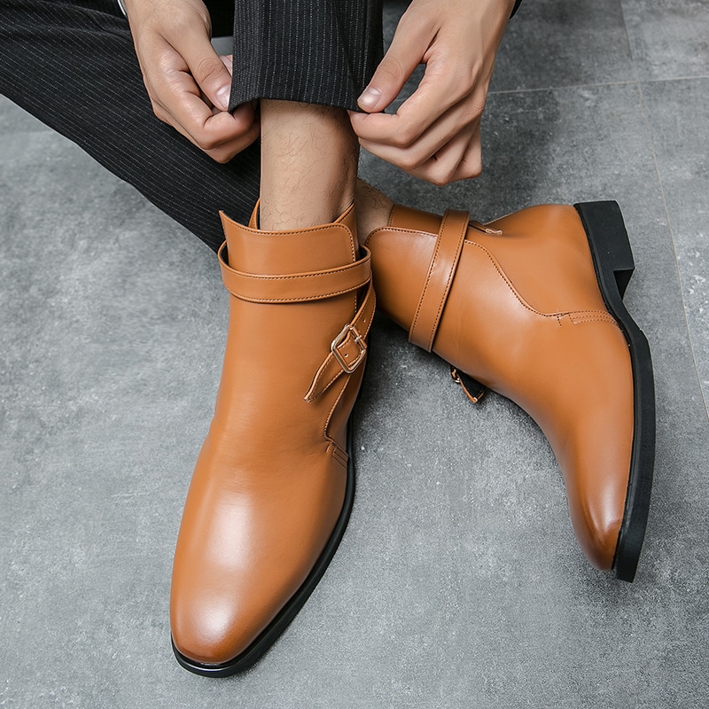 Bottes hommes élégantes avec sangle à boucle